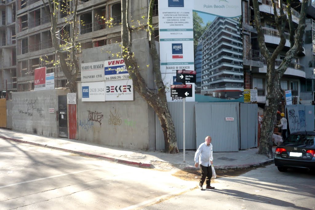 Calle juan Benito Blanco esquina Jaime Zudáñez by servicioti