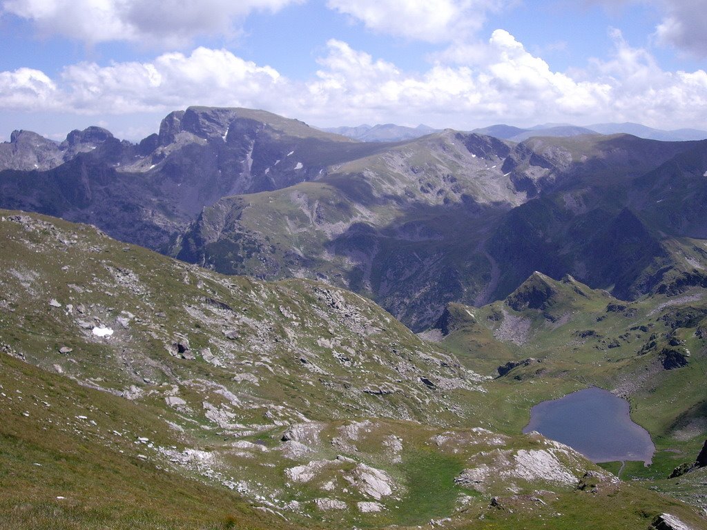 Мальовица и езерото Паницата (Malyovitsa & The Dish Lake) by K. Milev