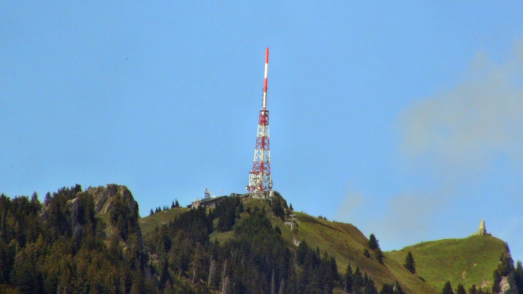 Grünten mit Tele von Sonthofen aus gesehen by ewitt