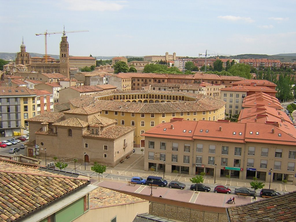 Tarazona by Roberto Abizanda San…