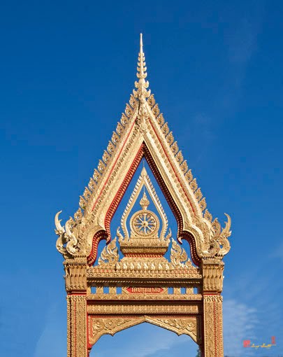 Wat Pathum Malai South Temple Gate (DTHU640) วัดปทุมมาลัยประตูภาคใต้ของวัด by Gerry Gantt Photography