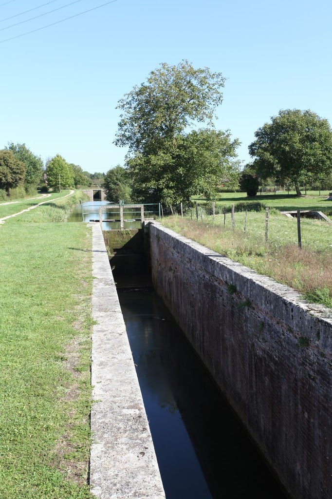 Canal de la Sauldre by www.binnenvaartinbeeld.com