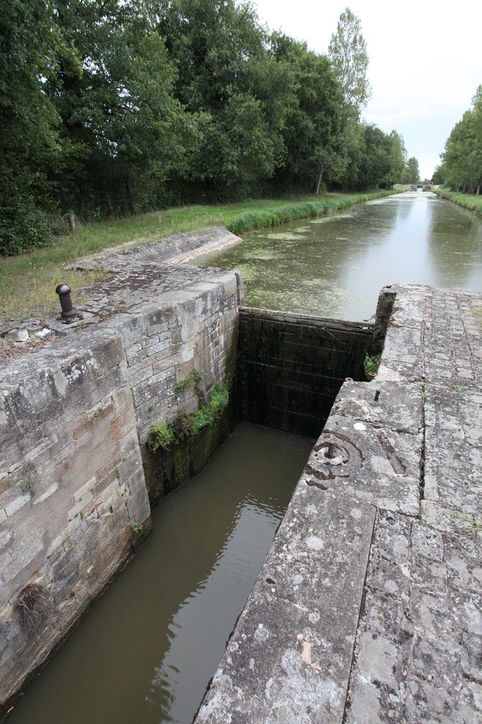 Canal de Berry by www.binnenvaartinbeeld.com