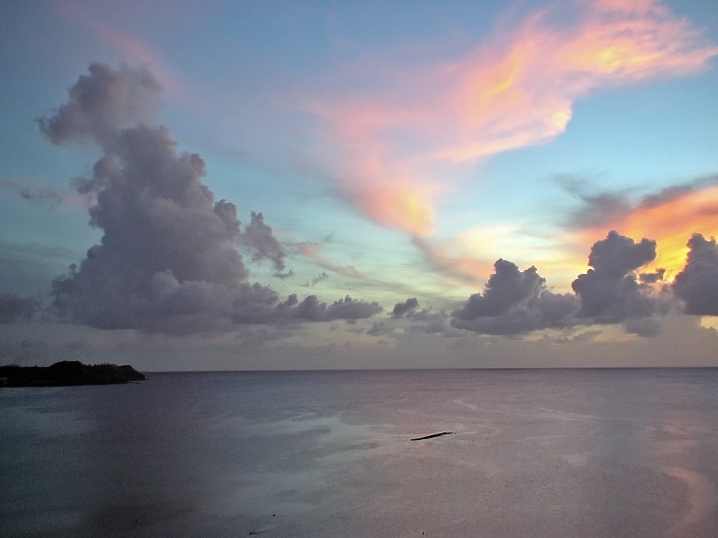 Tumon sunset by iio3