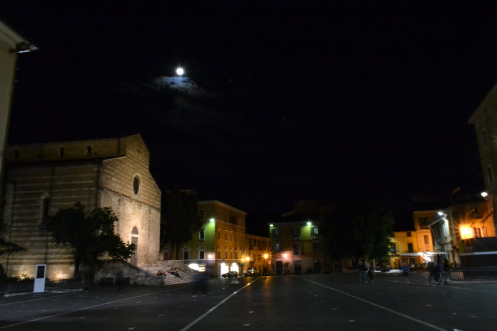 Il Duomo di Teramo e piazza Martiri by marialauracatalogna