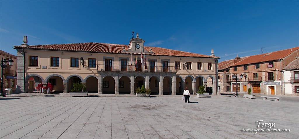 Plaza Mayor by Jose Ignacio Teran