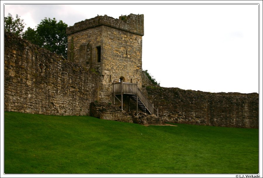 Pickering Castle by Rens Verkade