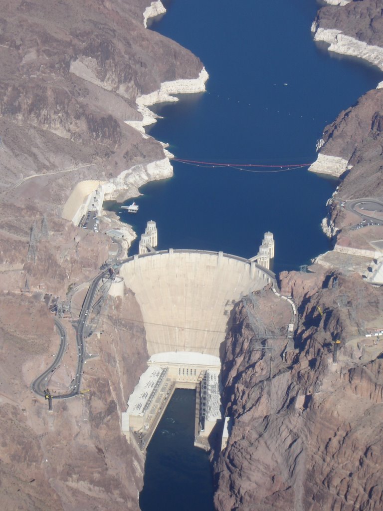 Hoover Dam from air by bikext