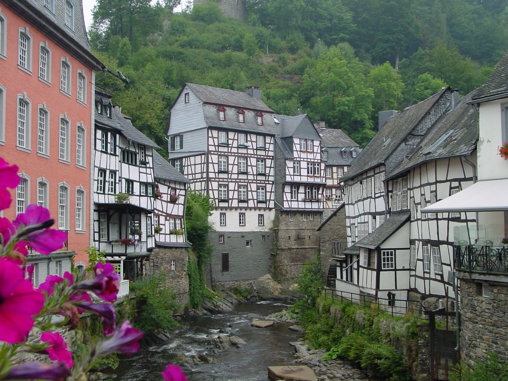 Monschau by Bert Kaufmann