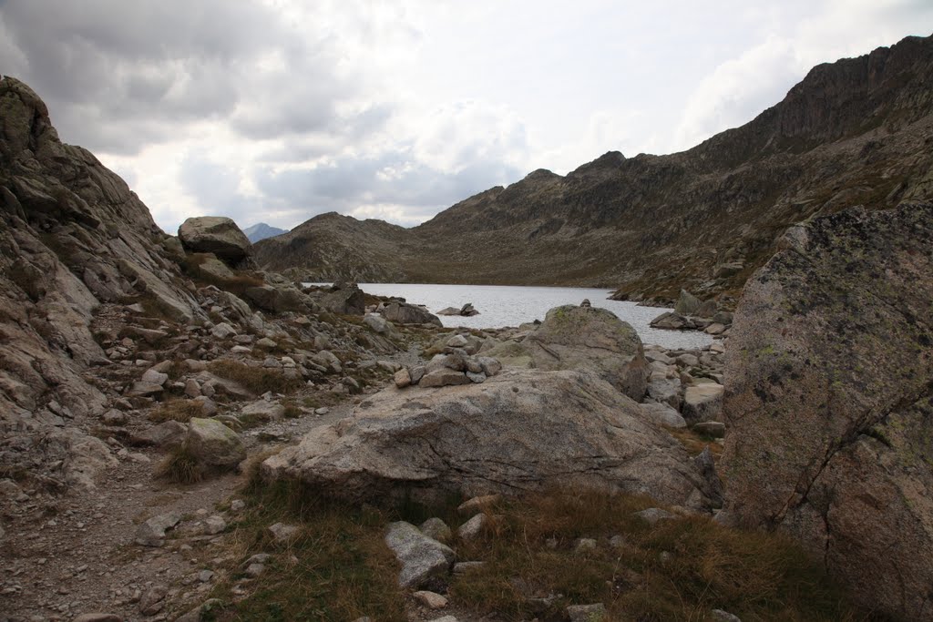 Lac de Rius, from the East by QuentinUK