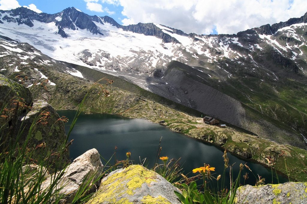 Zittauer Hütte & unterer Wildgerlossee by Herr Sonstiges