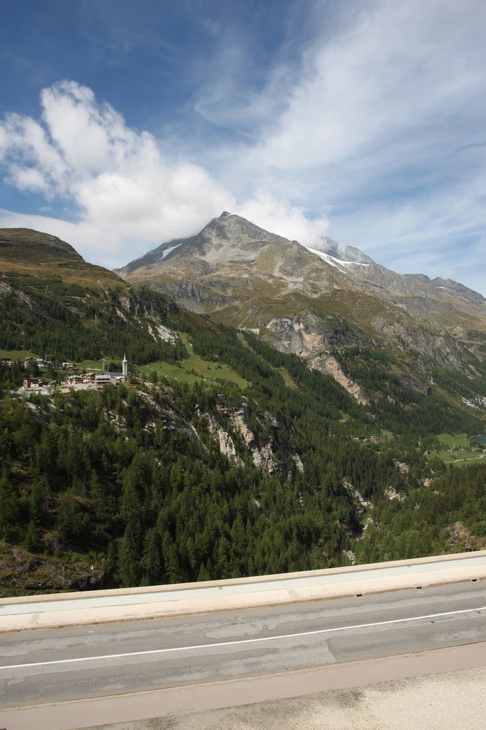 Tour des grandes Alpes by www.binnenvaartinbeeld.com