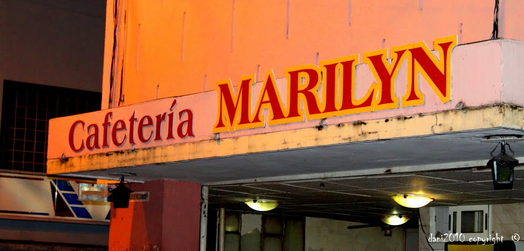 Letrero de Cafetería Marilyn by DnTrotaMundos ☮