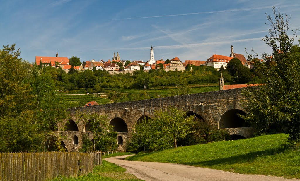 Rothenburg ob der Tauber, Taubertal, Germany by Thorsten Kuttig