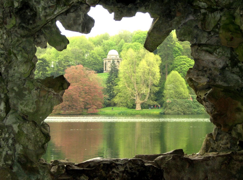 Stourhead - from the grotto by androo