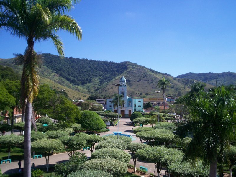 Praça Monsenhor Horta - Tarumirim by hunasa