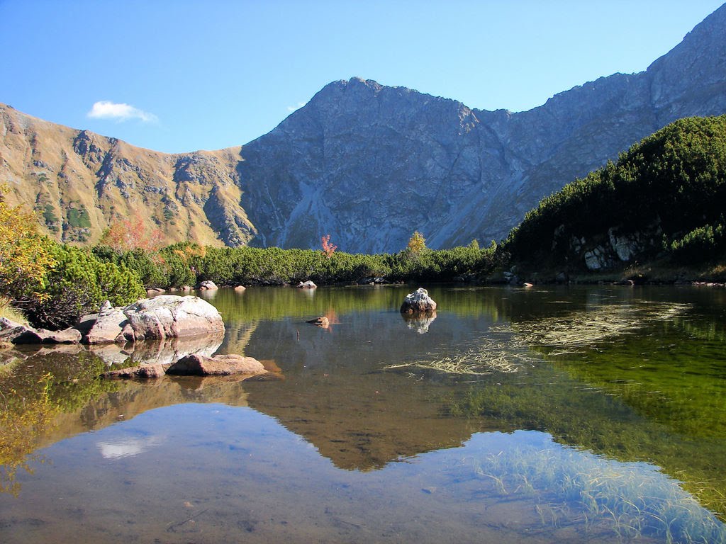 Roháčske pleso by Lubomir Vajda