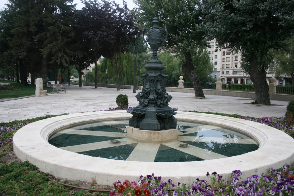 Fuente en Gamonal by JECALDO