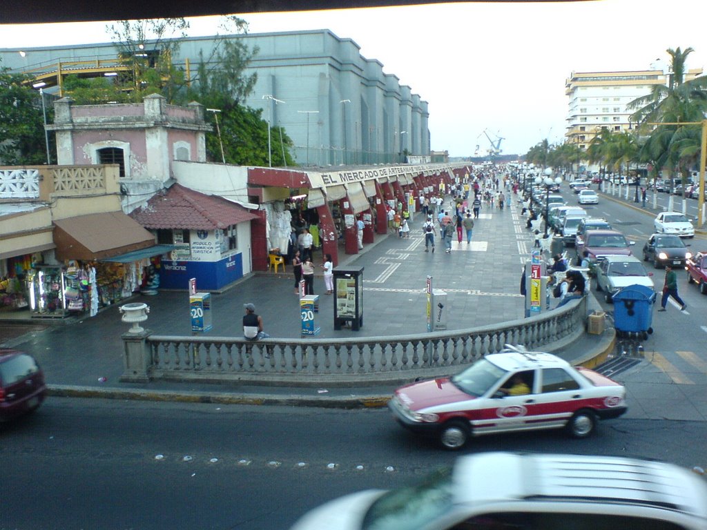 Malecón de Veracruz by gurintian