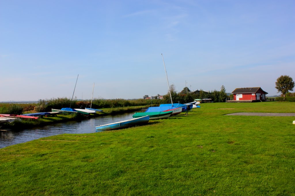 KE - Hieve - Vereinswiese Wassersportverein Emden e.V. by Karl Eggenmüller-Panoramio, the only way for 