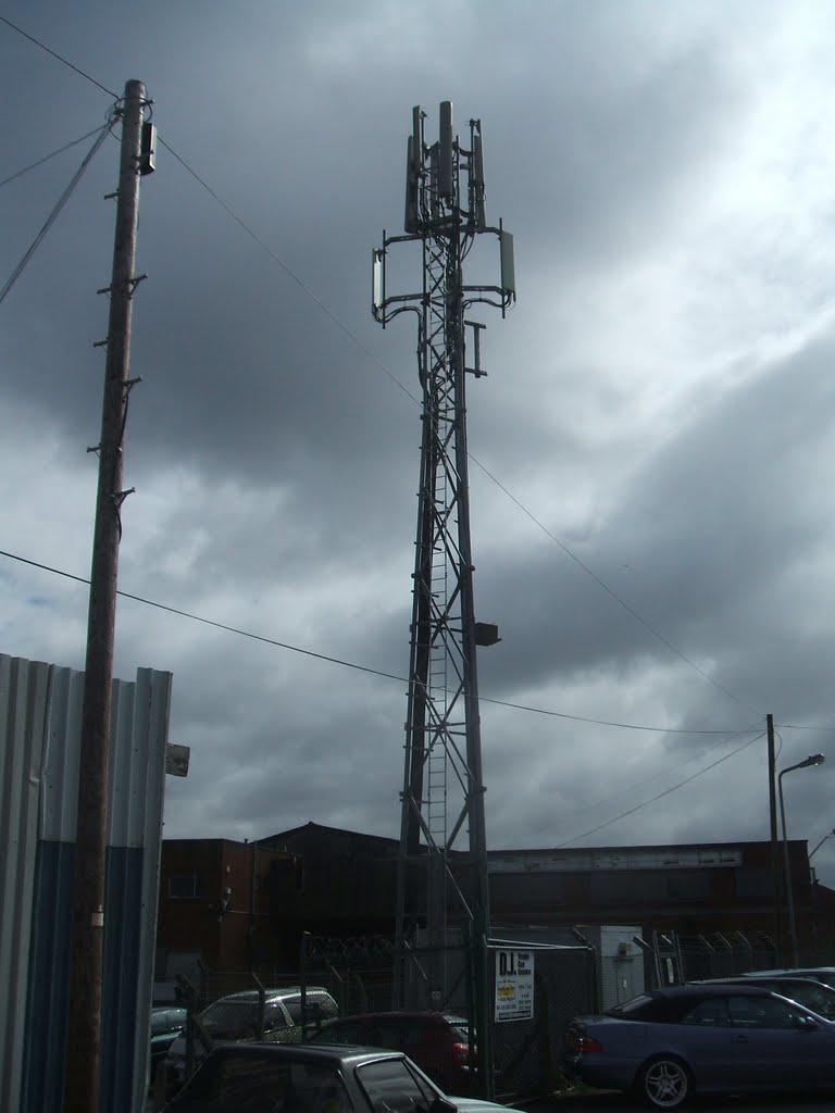 T-Mobile Cell 52021 O2 Llandaff Engineering 1 by bcfczuluarmy