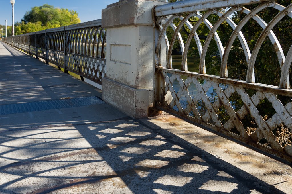 Broadway Avenue - MN Hwy 99 - Minnesota River Crossing - Bridge No. 4930 (1931) - St. Peter, MN - October 1st, 2011 by mnragnar