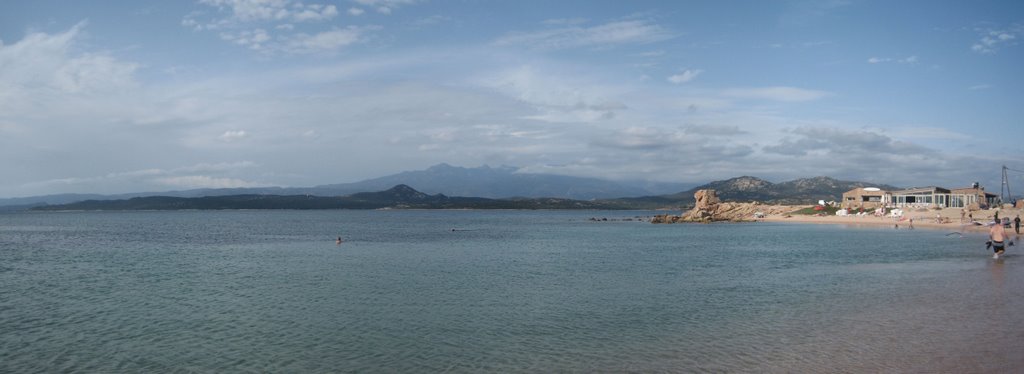 Vue depuis la plage de la Tonnara by Jeremy Bourgouin