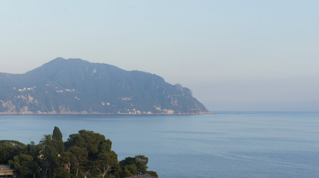 Vue sur la mer by Pasmat