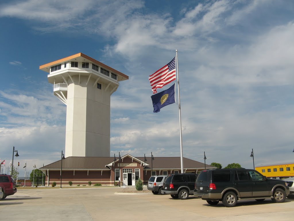 Golden Spike Tower, North Platte, Nebraska by htabor