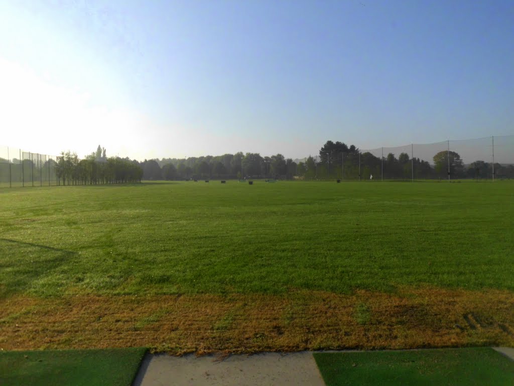 Belgium : Drongen : School of Golf : view on the golfcourse from the open driving range by tinawaldo