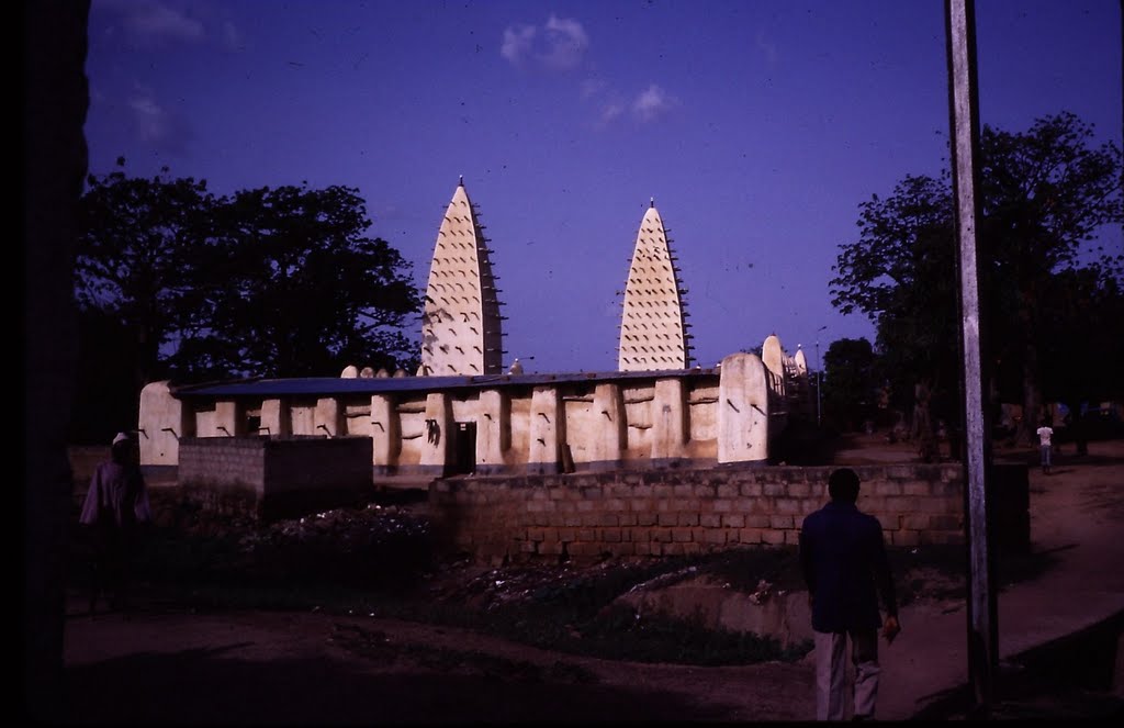 Mosquée de Bobo-Dioulasso (1984) by DANIEL LELOUP