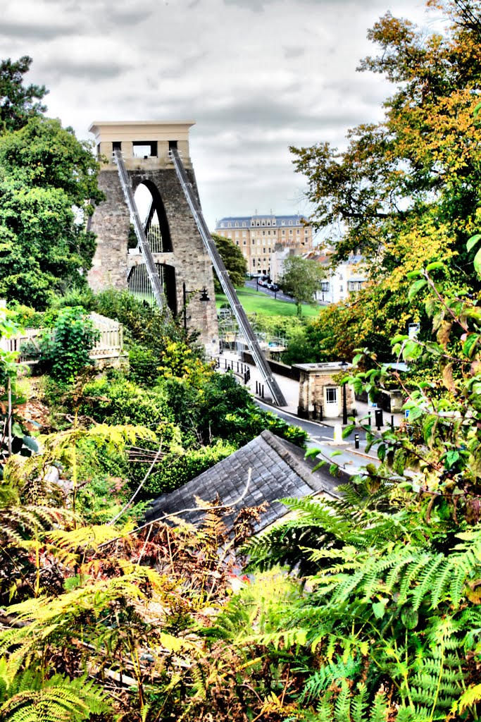 Clifton Suspension Bridge by les watson