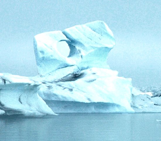 Jökulsáarlón by Arne Person