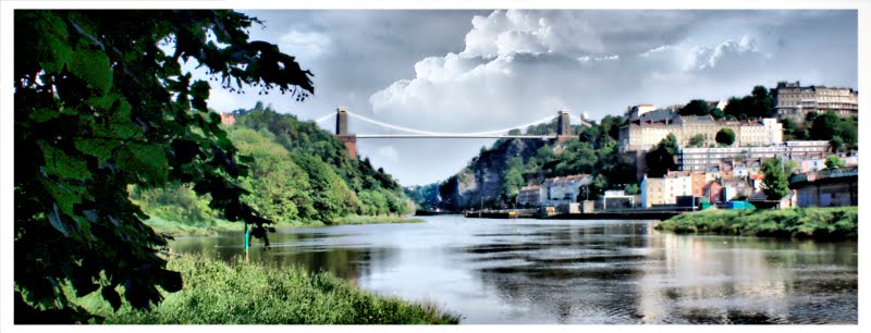 Clifton Suspension Bridge by les watson