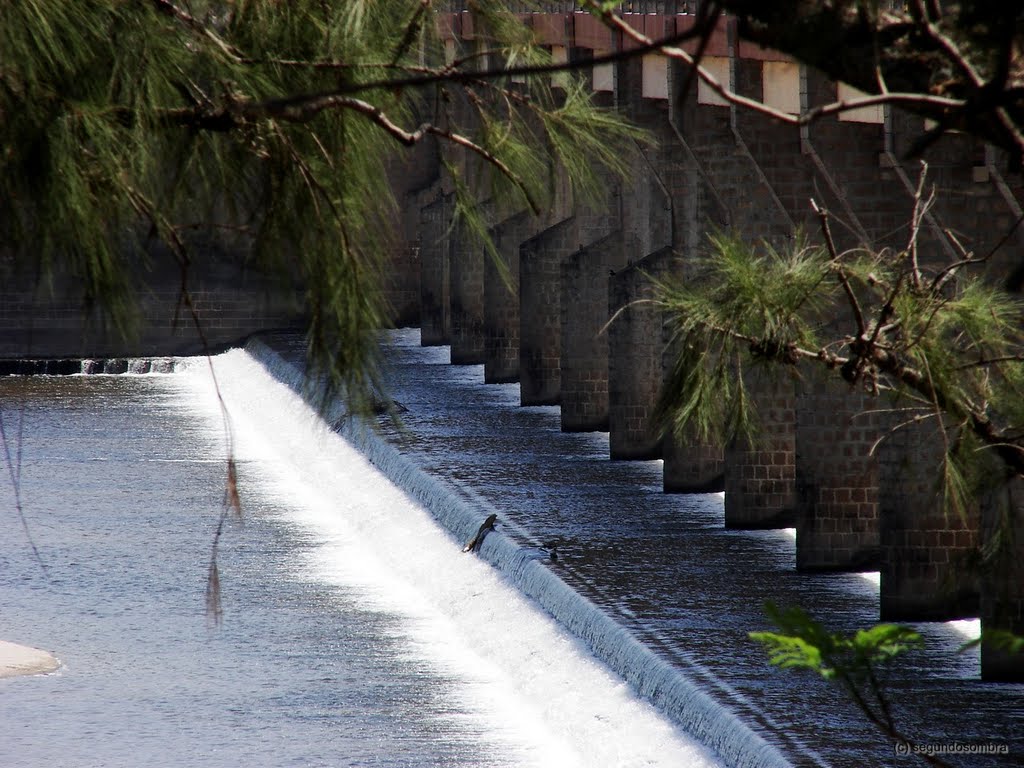 Vertederos del Dique Los Quiroga, Santiago del Estero by segundosombra