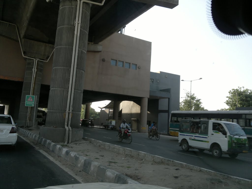 Metro station by shalinder singh  sidhu kankwalia