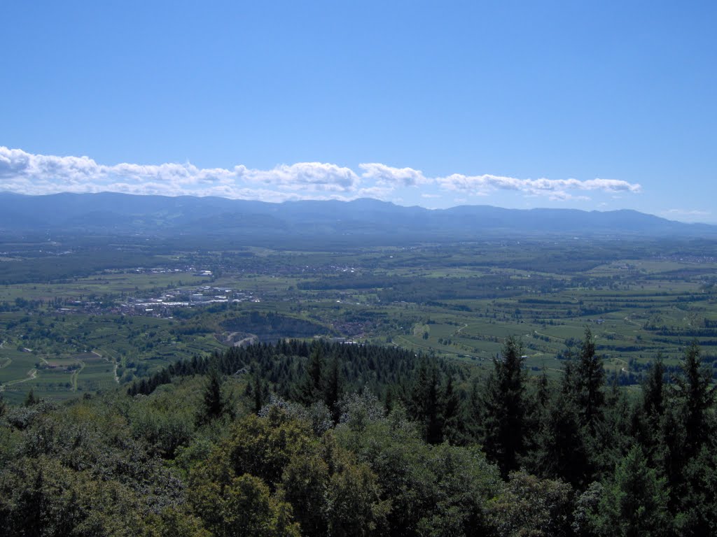 Blick Richtung Steinbruch Bötzingen by Sachsenuwe