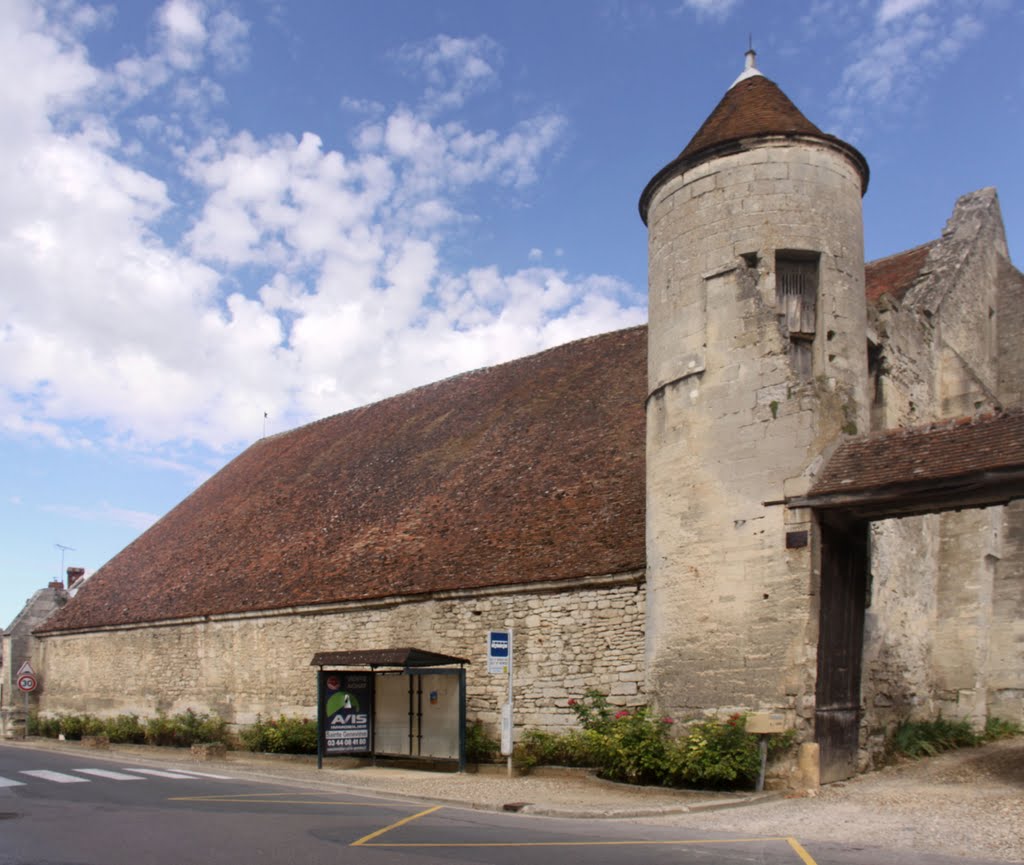 La grange aux dîmes by FRANQUELIN