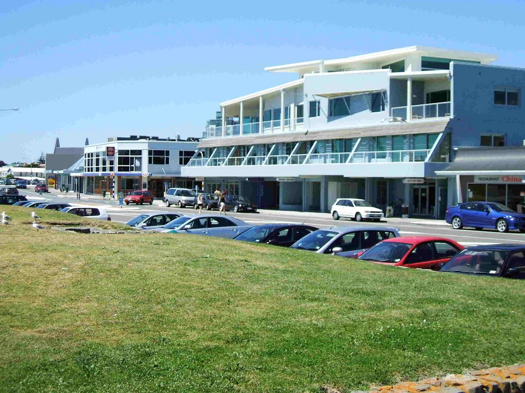 Paraparaumu Marine Parade by James H