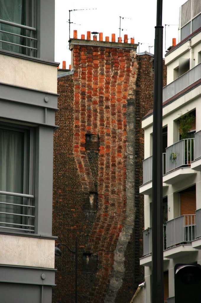 Cheminées dans Paris : Impasse Crozatier 12ème by Chenu10