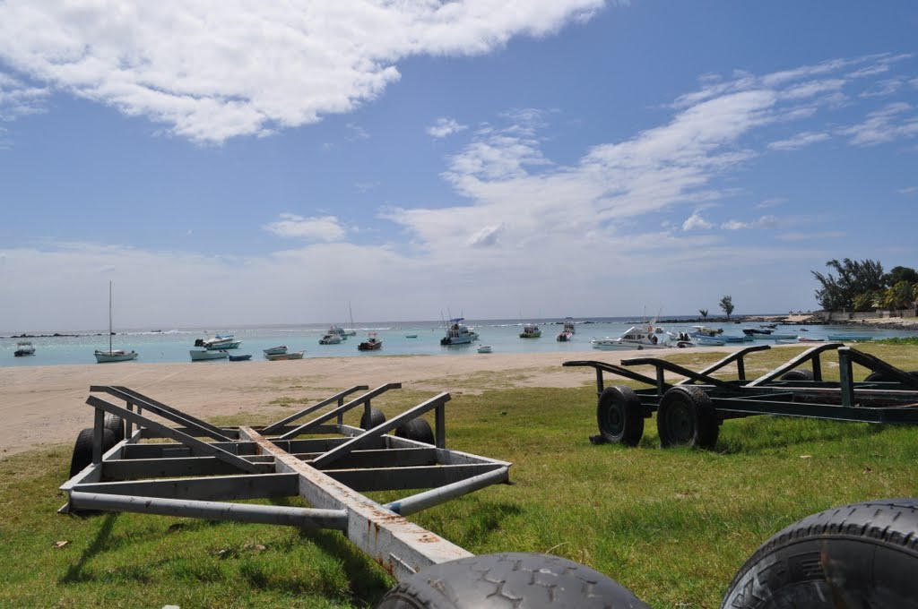 Flic en Flac, Mauritius By Darren Raymond by Darren Raymond