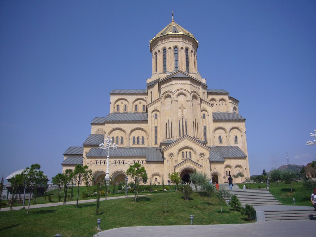 Sameba Cathedral in Tbilisi by denster101