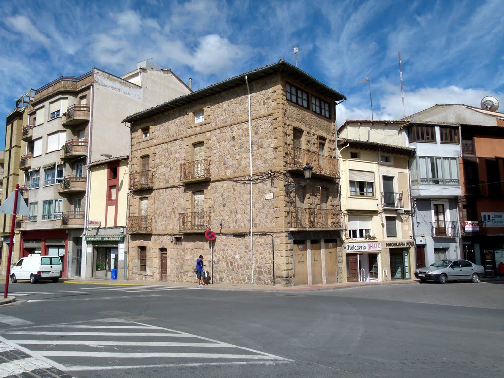 NÁJERA (Valle del Najerilla-La Rioja). 2011. 03. Centro urbano. by Carlos Sieiro del Ni…