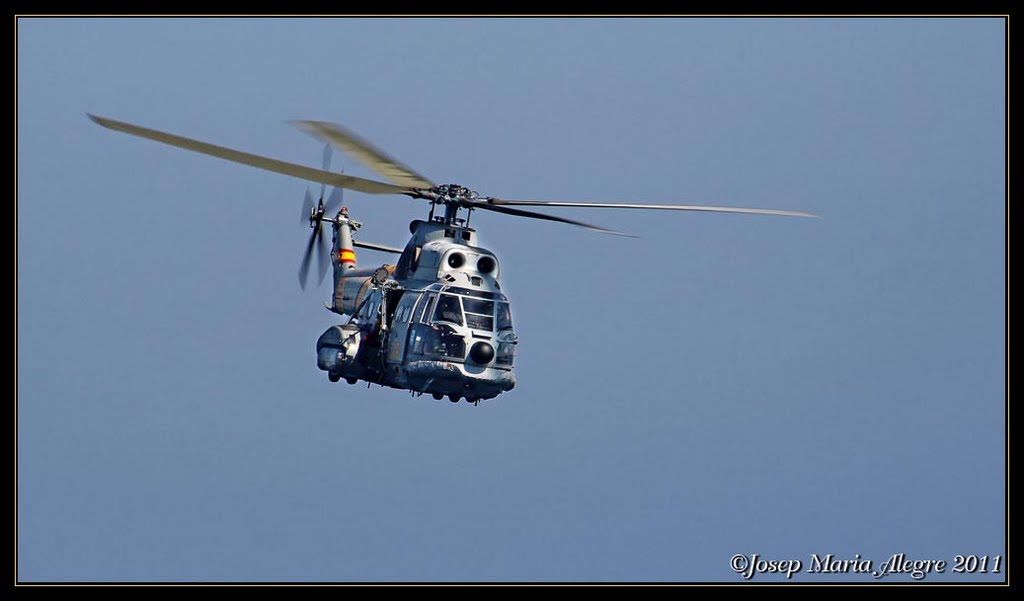 Barcelona - Festa al Cel. Aerospatiale SA-330J Puma_1 by Josep Maria Alegre