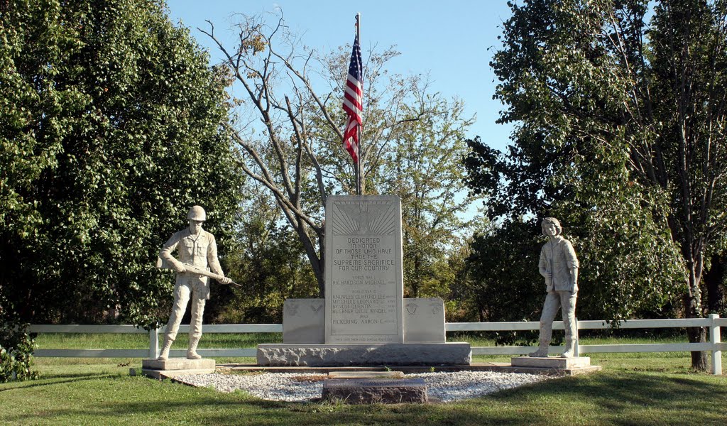 War Memorial At Stonefort, Illinois......(1622394350) by 1622394350