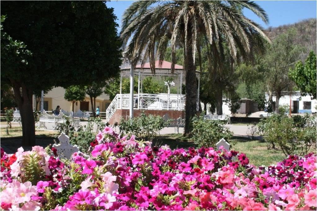 PLAZA DE SAN FELIPE DE JESUS by jedltorre