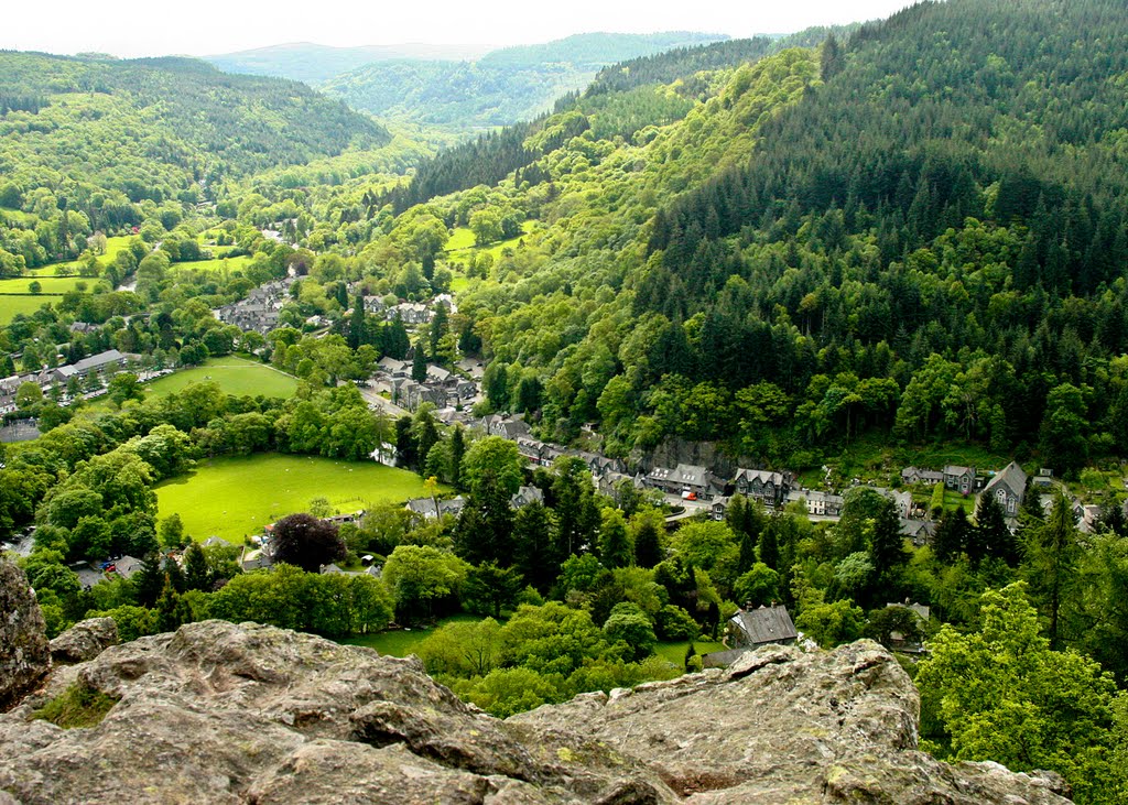 Betws y Coed. by Dunc Malcolm