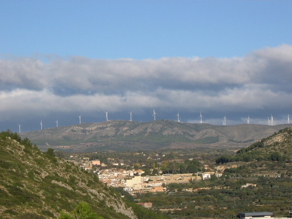 Viver y molinos desde la torre de Jérica by Ran Tan