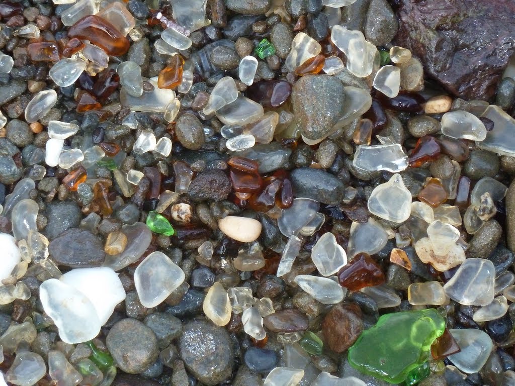 Glass beach (fort bragg coast) by roy.gordon