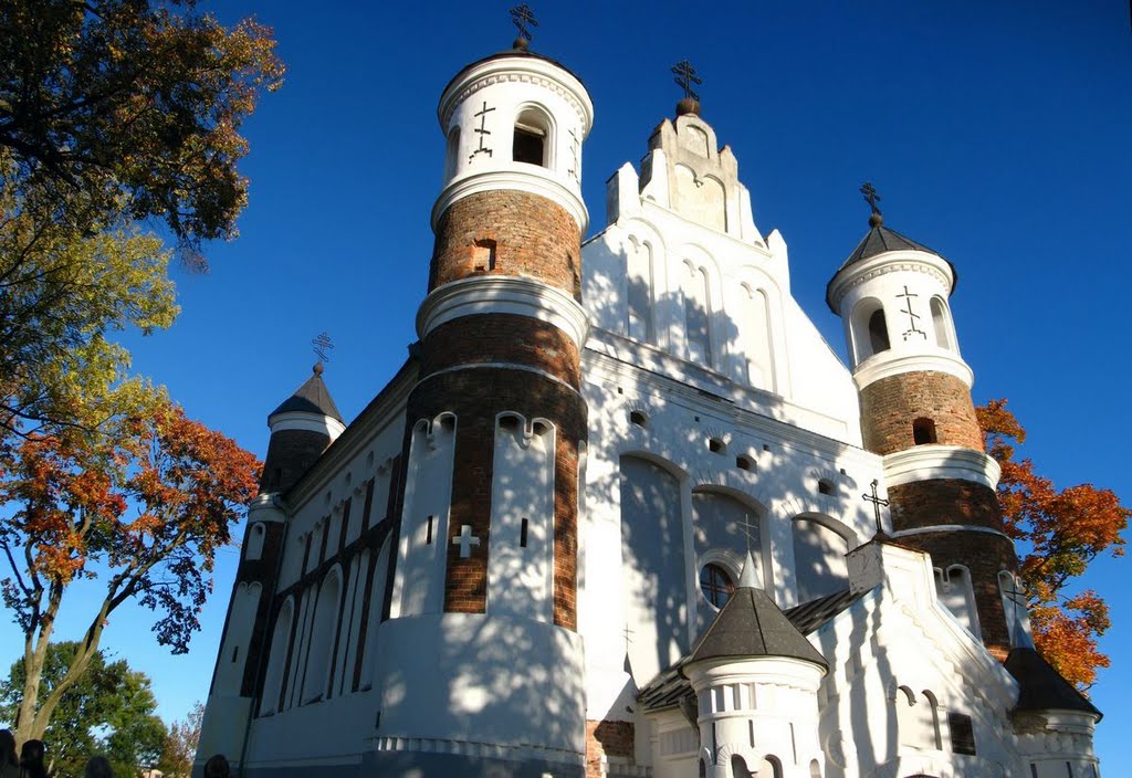 Church of the Birth of the Virgin in Muravanka by Andrej Kuźniečyk